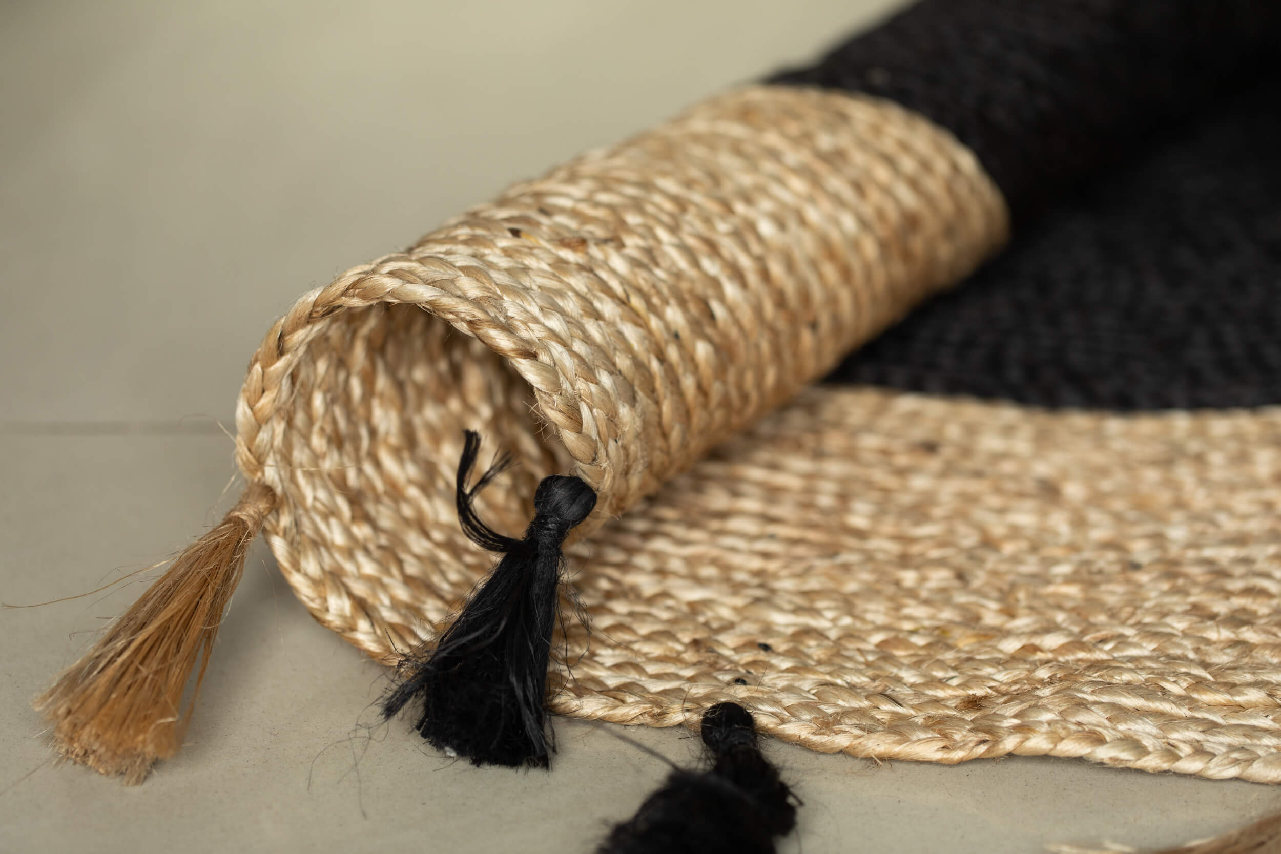 Black Moon Jute Rug - Image 3